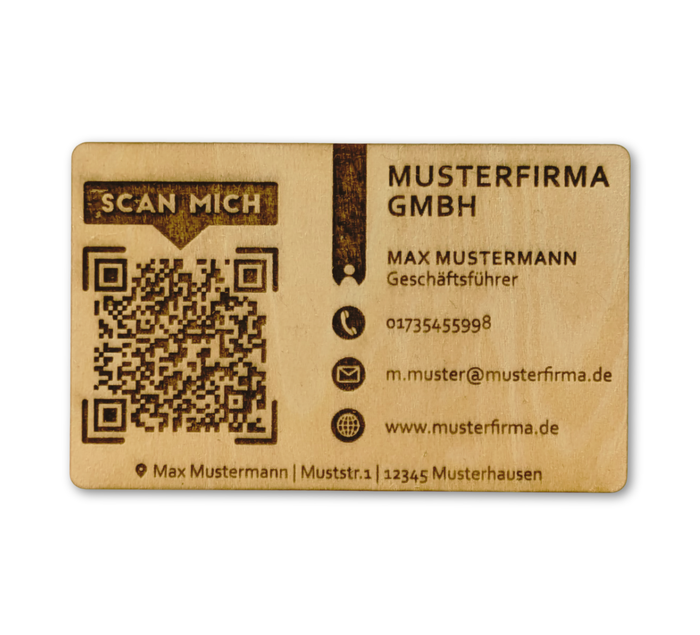 Exklusive Holzvisitenkarte (8,8 x 5,5 cm, 3 mm Stärke) – Eleganz trifft Funktionalität. Auf der linken Seite befindet sich ein individuell anpassbarer QR-Code.
