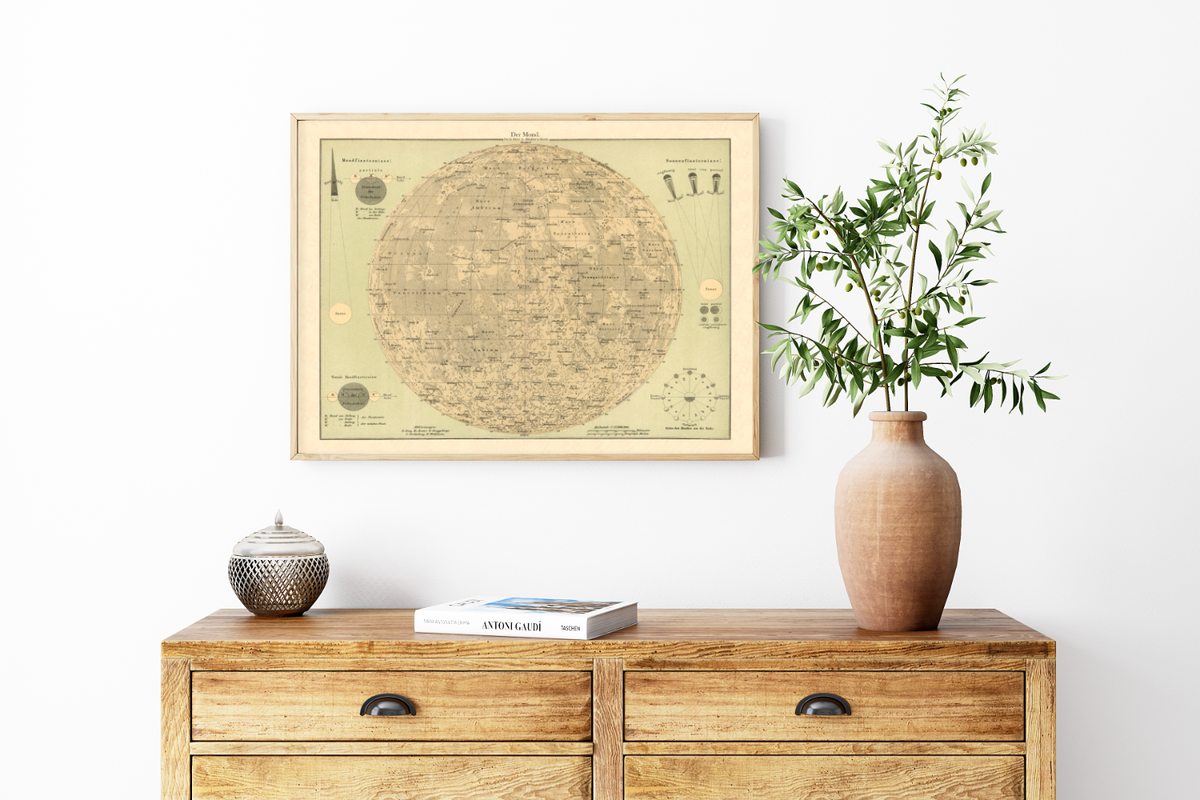 Das Poster vom Mond ist eine Vintage Lithographie aus Meyers Koversations-Lexikon aus dem Jahr 1890.