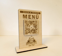 Menü- & Speisekarten-Aufsteller aus Holz – QR-Code, personalisierbarem Text & Logo/Firmennamen. Hochwertige Theke-Deko für Restaurants, 12x8 cm inkl. Fuß. Jetzt individuell gestalten!