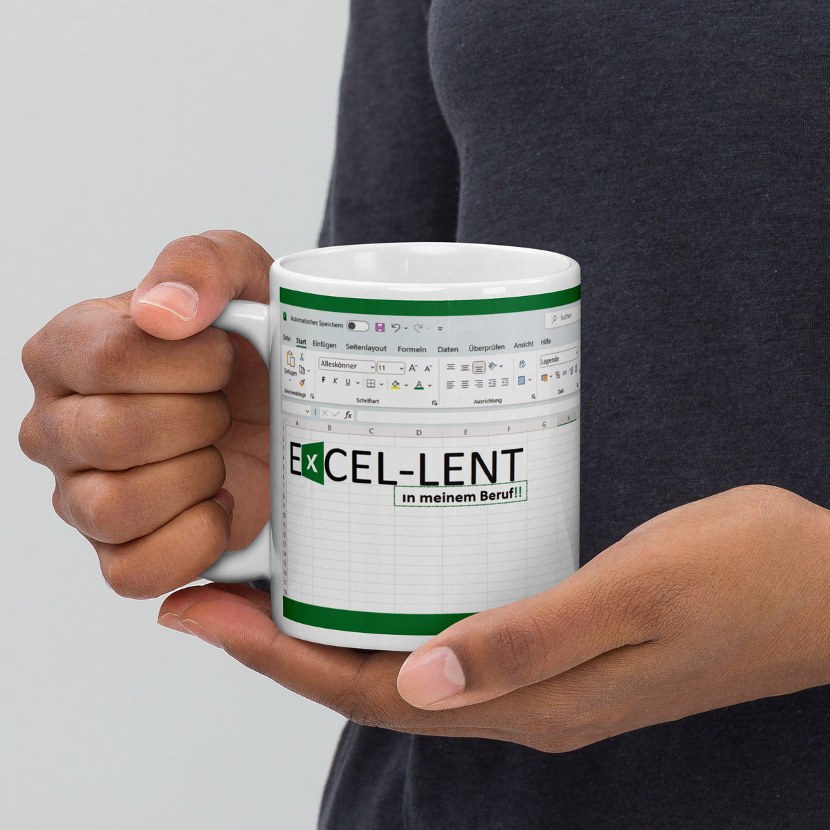 Diese Excel Tasse zeigt ein Excel Arbeitspapier mit dem Spruch Excel-lent in meinem Beruf. 