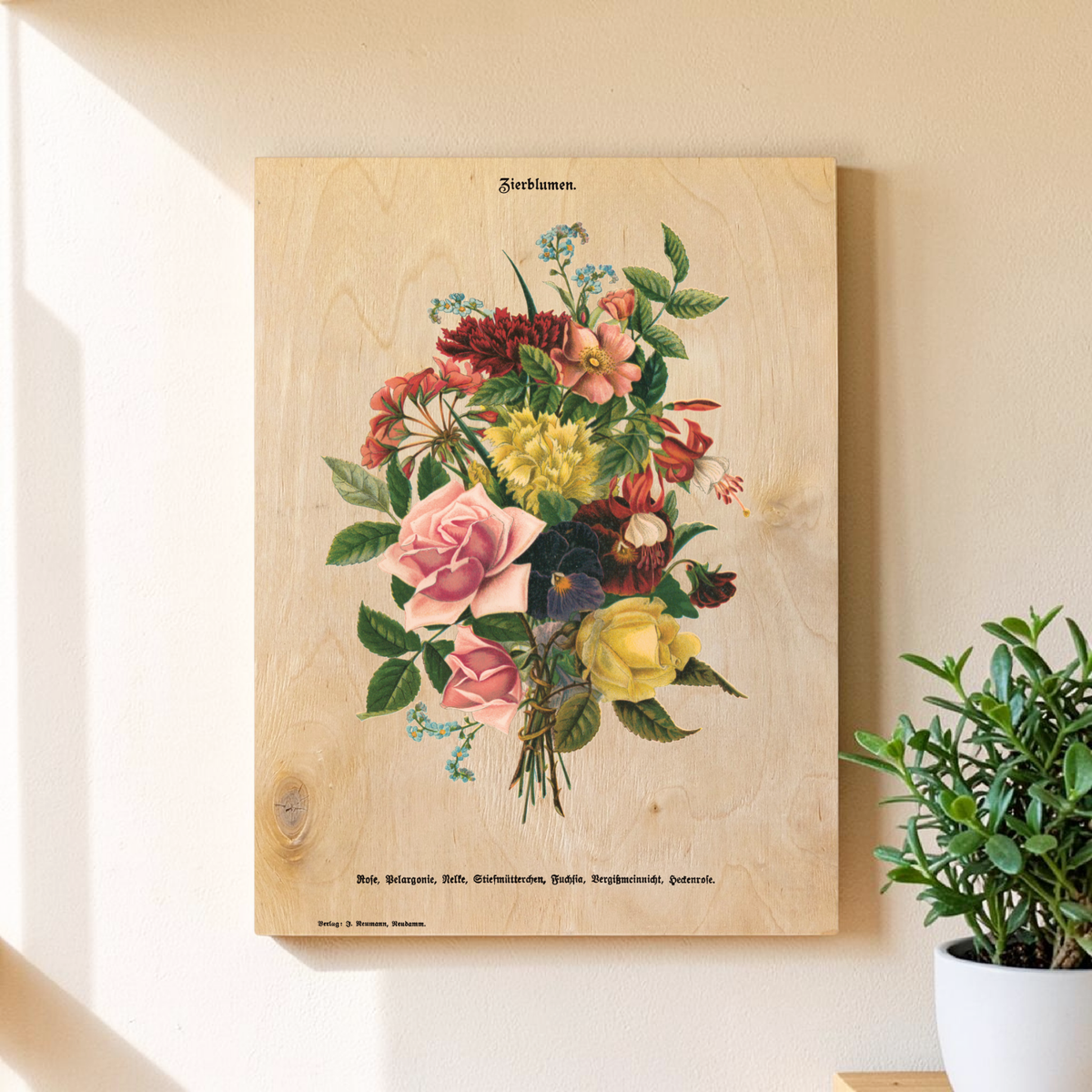Vintage-Illustration bunter Blumen, hochwertiger UV-Druck auf einer 9mm dicken Birkensperrholzplatte im Format 30x40cm, natürliche Holzmaserung scheint leicht durch, rustikaler Look für die Wand.