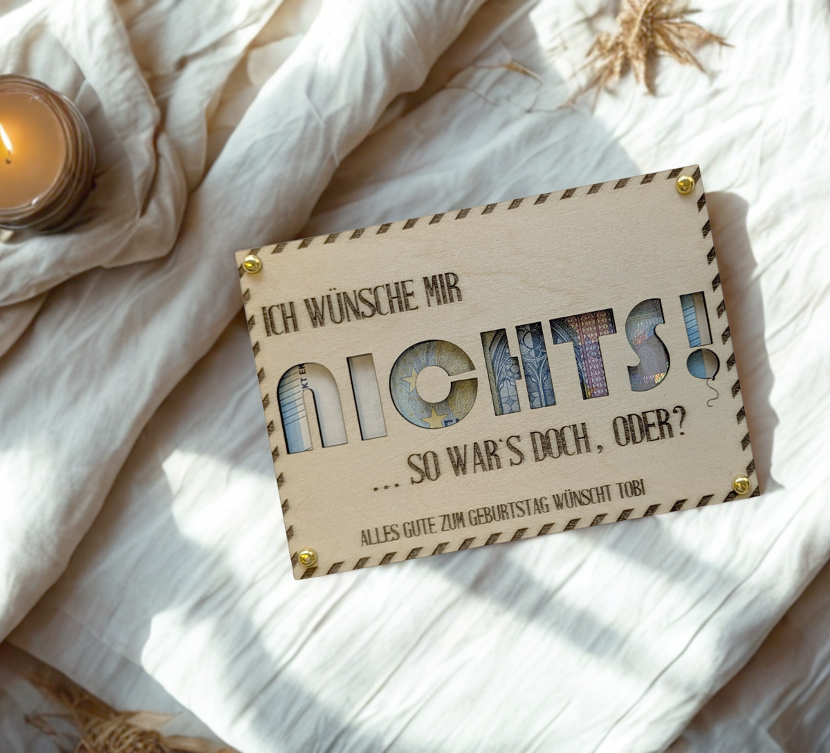 Karte zum Geburtstag .Holzkarte im A6 Format mit witziger Gravur und Geldfach – perfekt zum Geburtstag oder anderen Anlässen. Mit deinem Wunschtext personalisierbar und garantiert ein Hingucker!