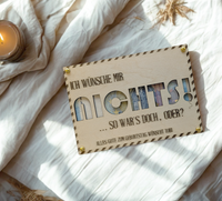 Karte zum Geburtstag .Holzkarte im A6 Format mit witziger Gravur und Geldfach – perfekt zum Geburtstag oder anderen Anlässen. Mit deinem Wunschtext personalisierbar und garantiert ein Hingucker!