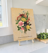 Vintage-Illustration bunter Blumen, hochwertiger UV-Druck auf einer 9mm dicken Birkensperrholzplatte im Format 30x40cm, natürliche Holzmaserung scheint leicht durch, rustikaler Look für die Wand.