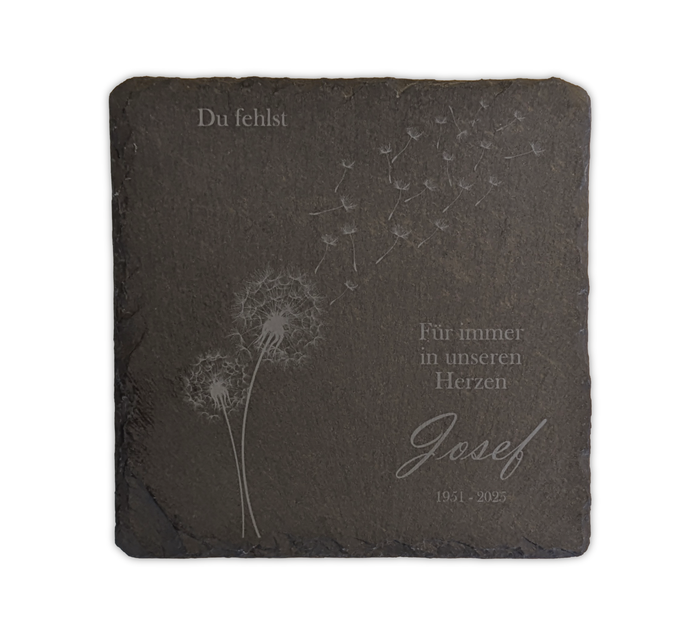 Schwarze Schieferplatte (15x15 cm) mit Pusteblume, Spruch "Du fehlst" & personalisierbarer Gravur (Spruch, Name, Geburts-/Sterbejahr). Einzigartiges, würdevolles Andenken für Trost und Erinnerung.