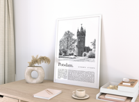 Dieses Poster zeigt dir in Schwarz Weiß eine Fotografie des Flatowturm im Stadtteil Babelsberg der Landeshauptstadt Potsdam in Brandenburg. 