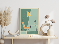 Das Poster zeigt ein minimalistisch dargestelltes Wohnzimmer mit Tisch, Blumen, Stuhl und Lampe. Das Bild ist in schönem Grün gehalten und hat einen vintage Touch.