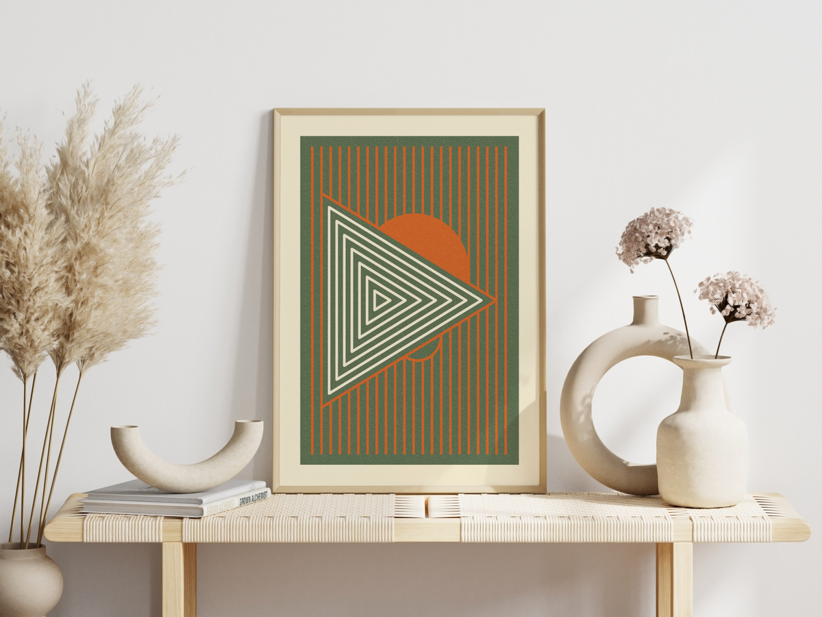 Das Poster im Stil des Bauhauses zeigt minimalistische, geometrische Darstellungen in den Farben Beige, Grün und Orange. 