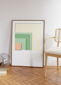 Dieses Poster zeigt dir eine moderne, minimalistische, geometrische Darstellung von bunten Quadraten in verschiedenen Grüntönen, Orange und Beige.